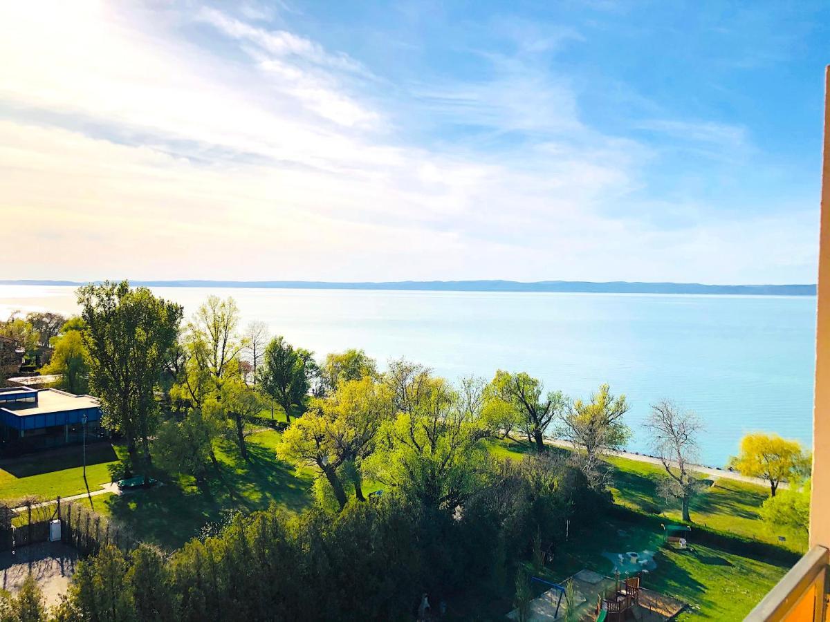 Aqua Blue Apartmanok - Siofok Bagian luar foto