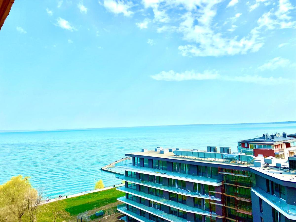 Aqua Blue Apartmanok - Siofok Bagian luar foto